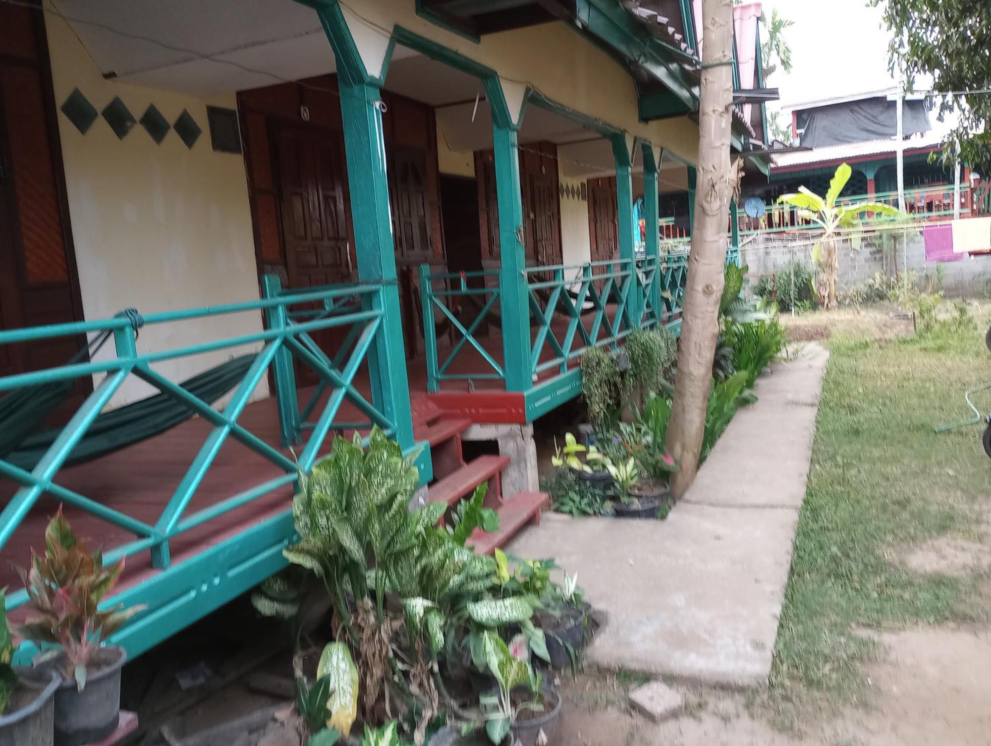 Sompong Sunset View Guest House Дон Дет Номер фото